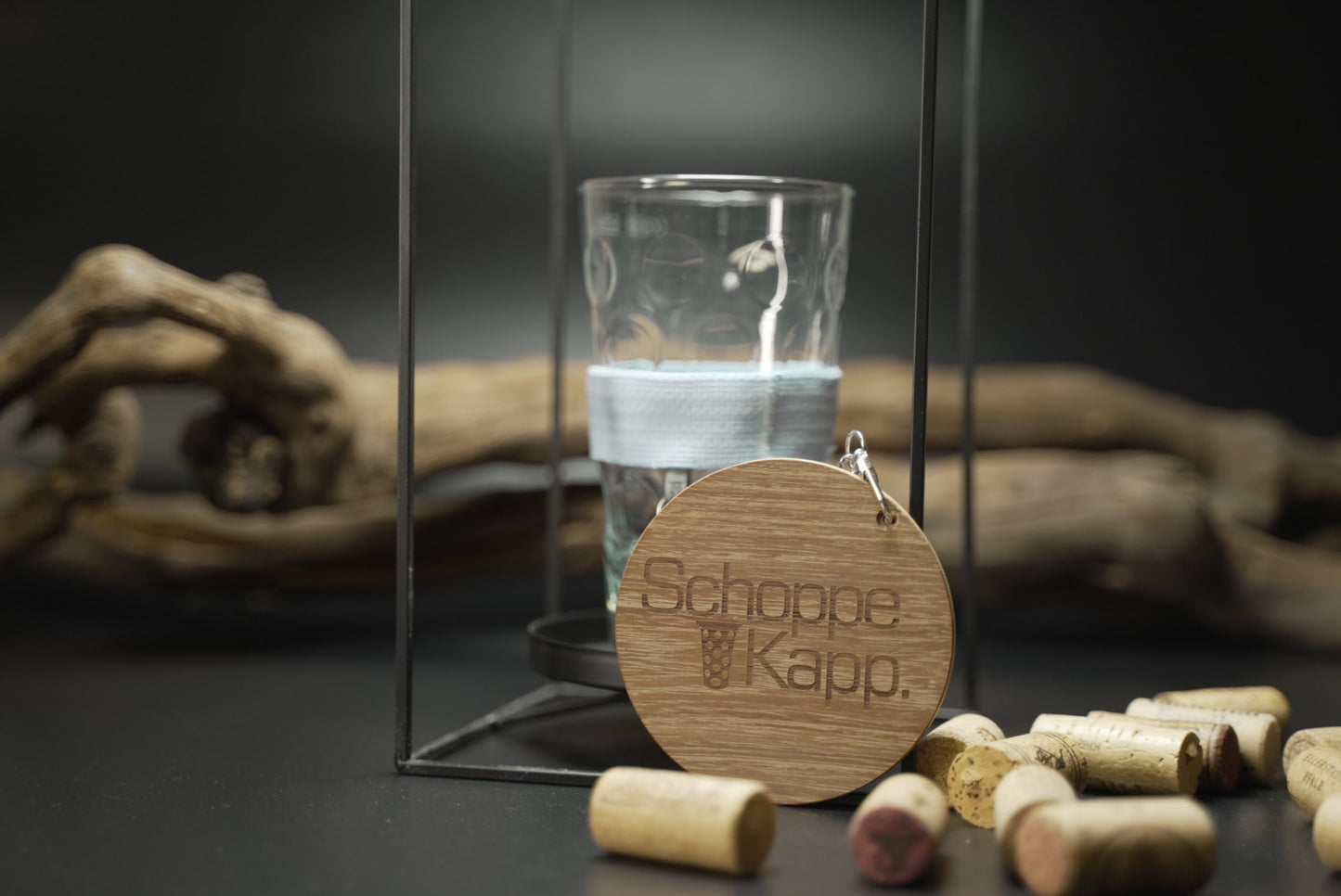 SchoppeKapp Akazie mit himmelblauem Schlupp | Deckel Dubbeglas 0,5l